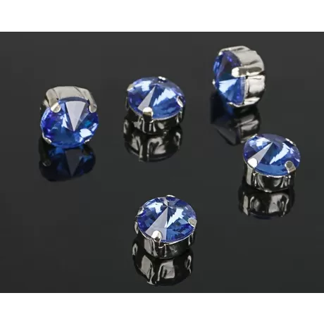 Стразы в цапах 8х8 мм голубой в серебре / 1 шт